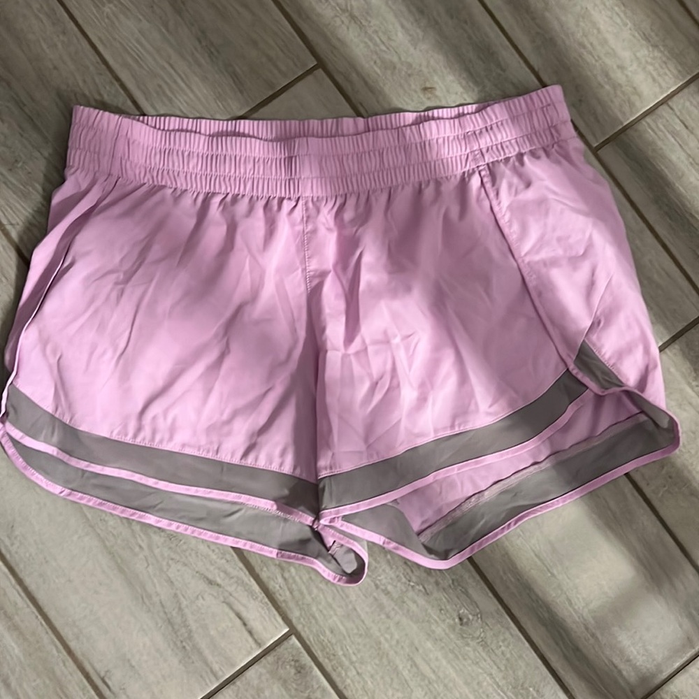 Athleta mesh racer short 4 inch! Size large pink